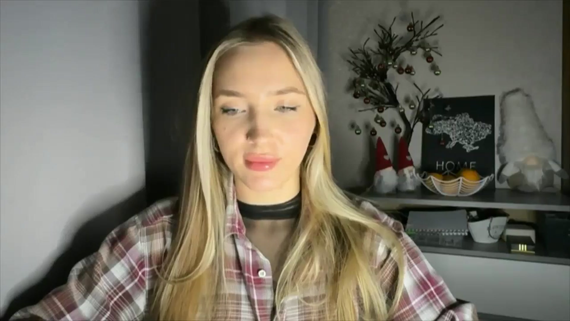 Gallery image thumbnail from My_Diana's myfreecams stream on, 12/04/2024, 15:57 image 5 of 20