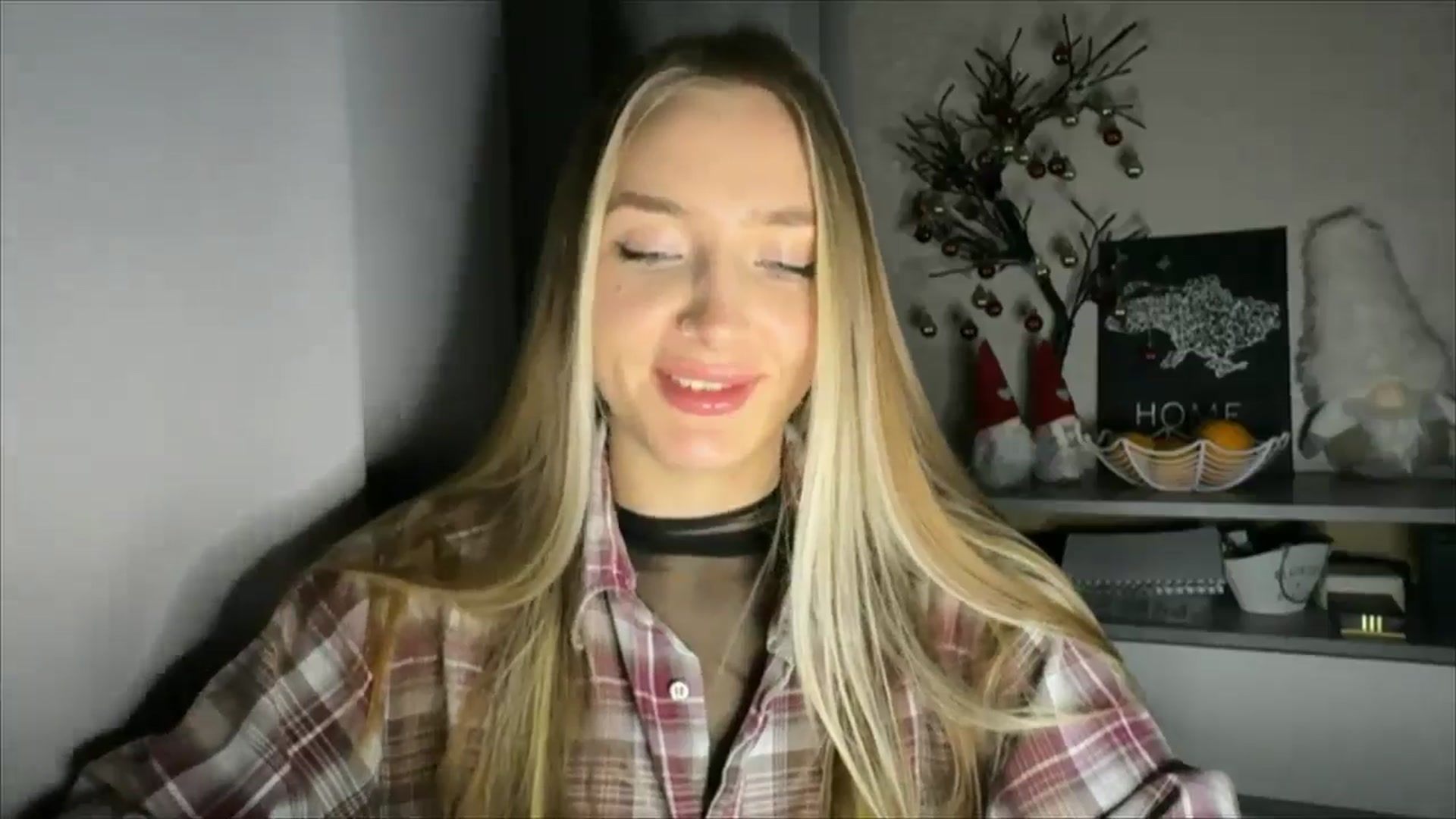 Gallery image thumbnail from My_Diana's myfreecams stream on, 12/04/2024, 15:57 image 13 of 20