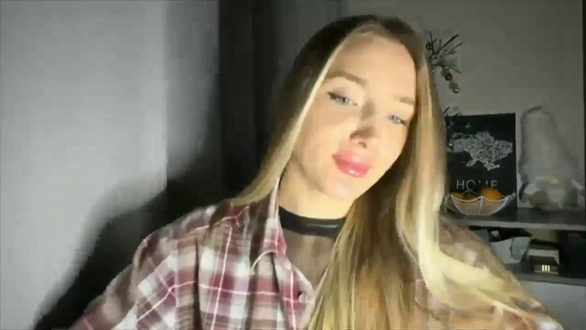 Gallery image thumbnail from My_Diana's myfreecams stream on, 12/04/2024, 15:57 image 4 of 20