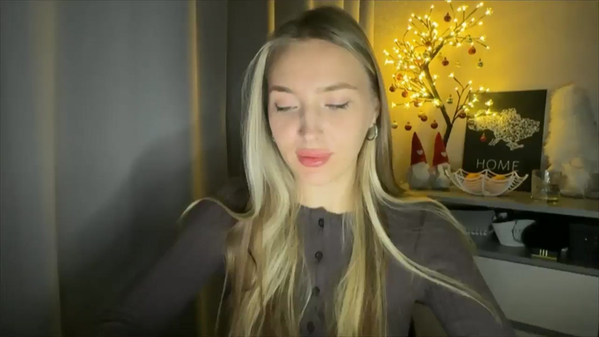 Gallery image thumbnail from My_Diana's myfreecams stream on, 12/04/2024, 23:05 image 7 of 20