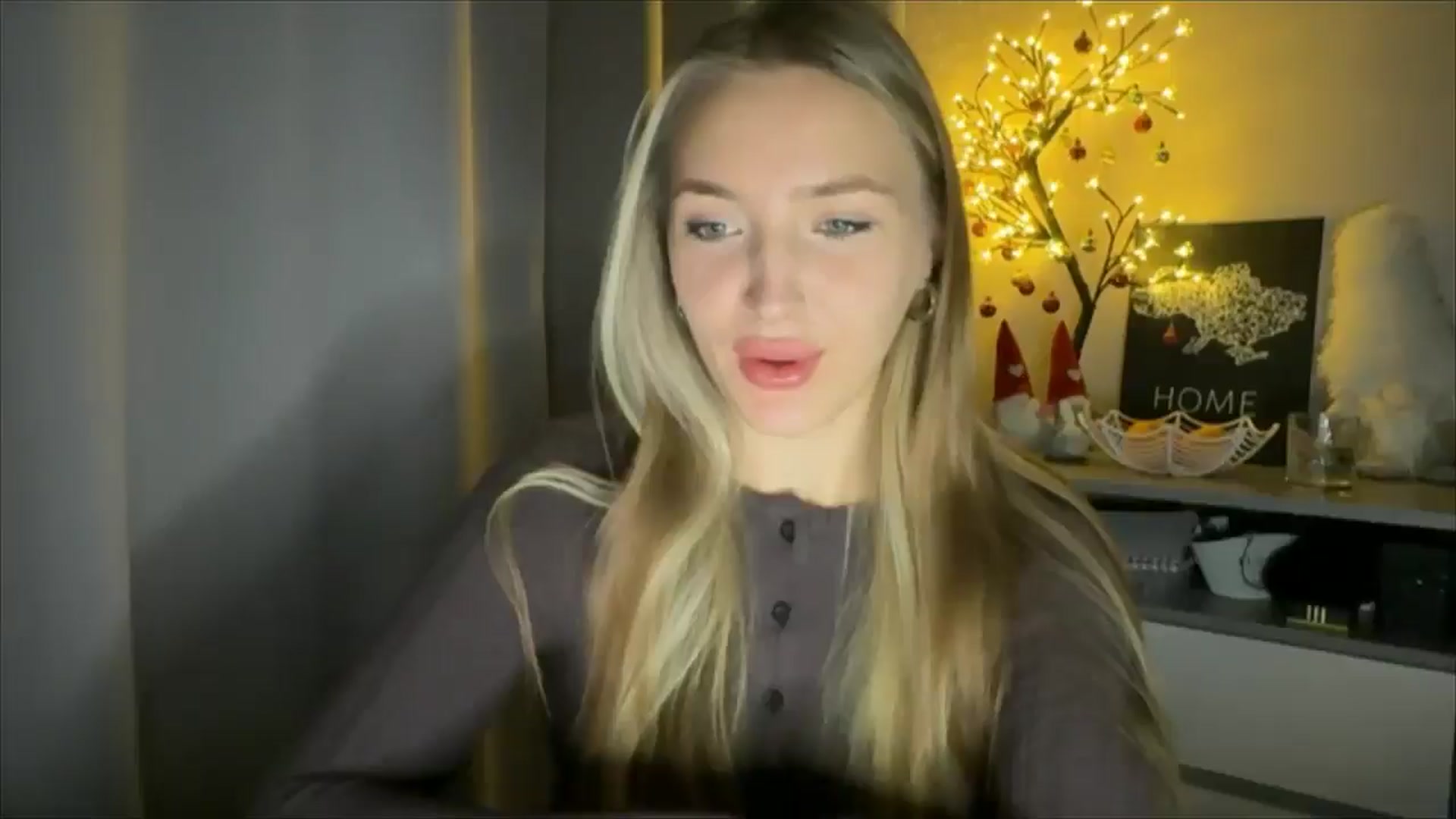 Gallery image thumbnail from My_Diana's myfreecams stream on, 12/04/2024, 23:05 image 3 of 20