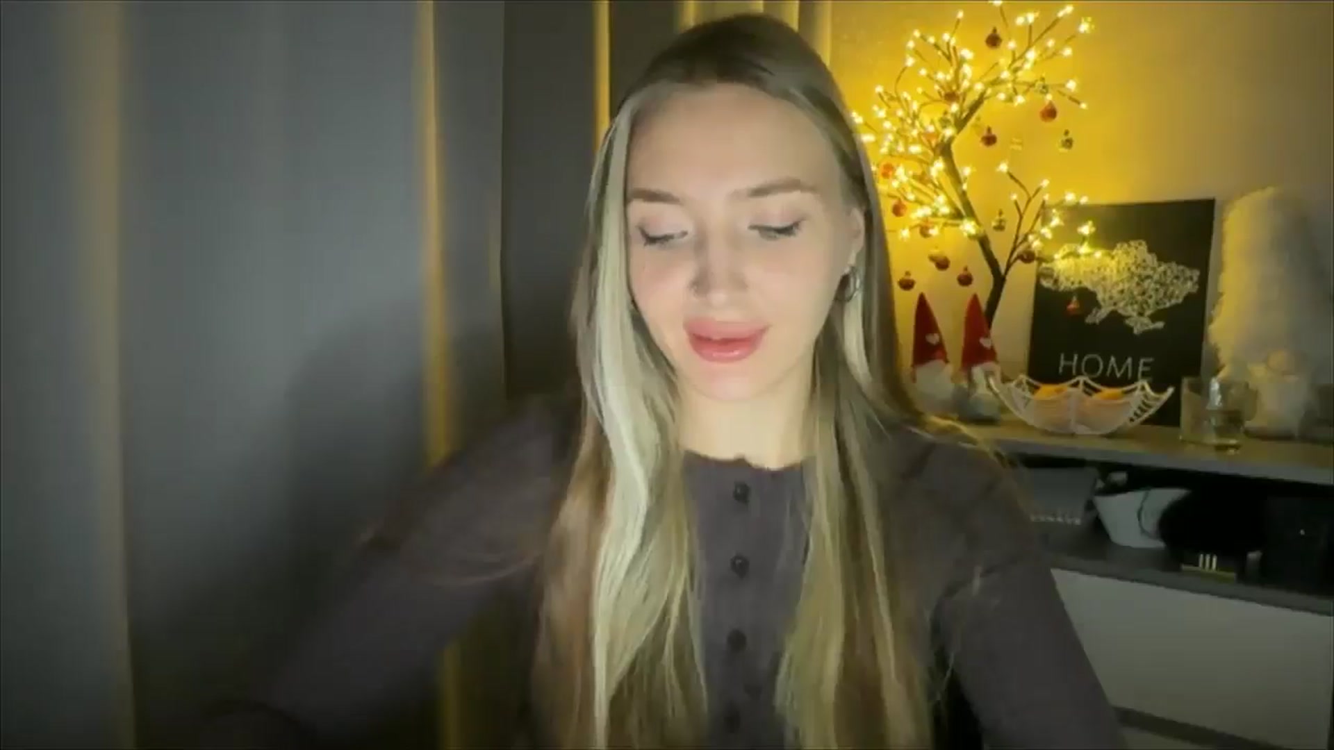 Gallery image thumbnail from My_Diana's myfreecams stream on, 12/04/2024, 23:05 image 9 of 20