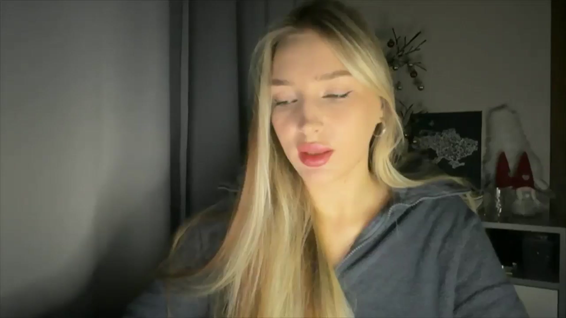 Gallery image thumbnail from My_Diana's myfreecams stream on, 12/05/2024, 16:03 image 1 of 20