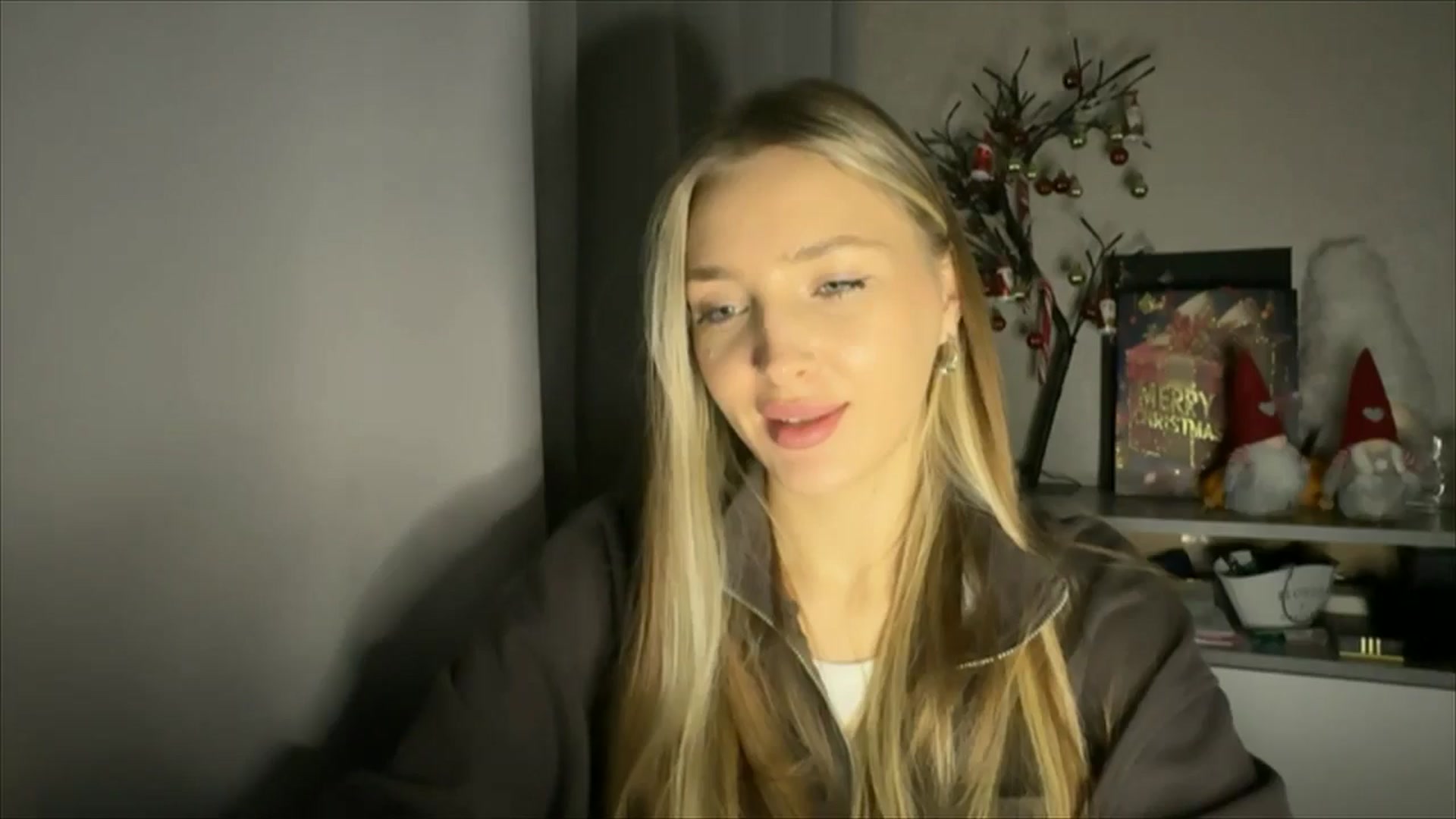 Gallery image thumbnail from My_Diana's myfreecams stream on, 12/06/2024, 15:15 image 10 of 20