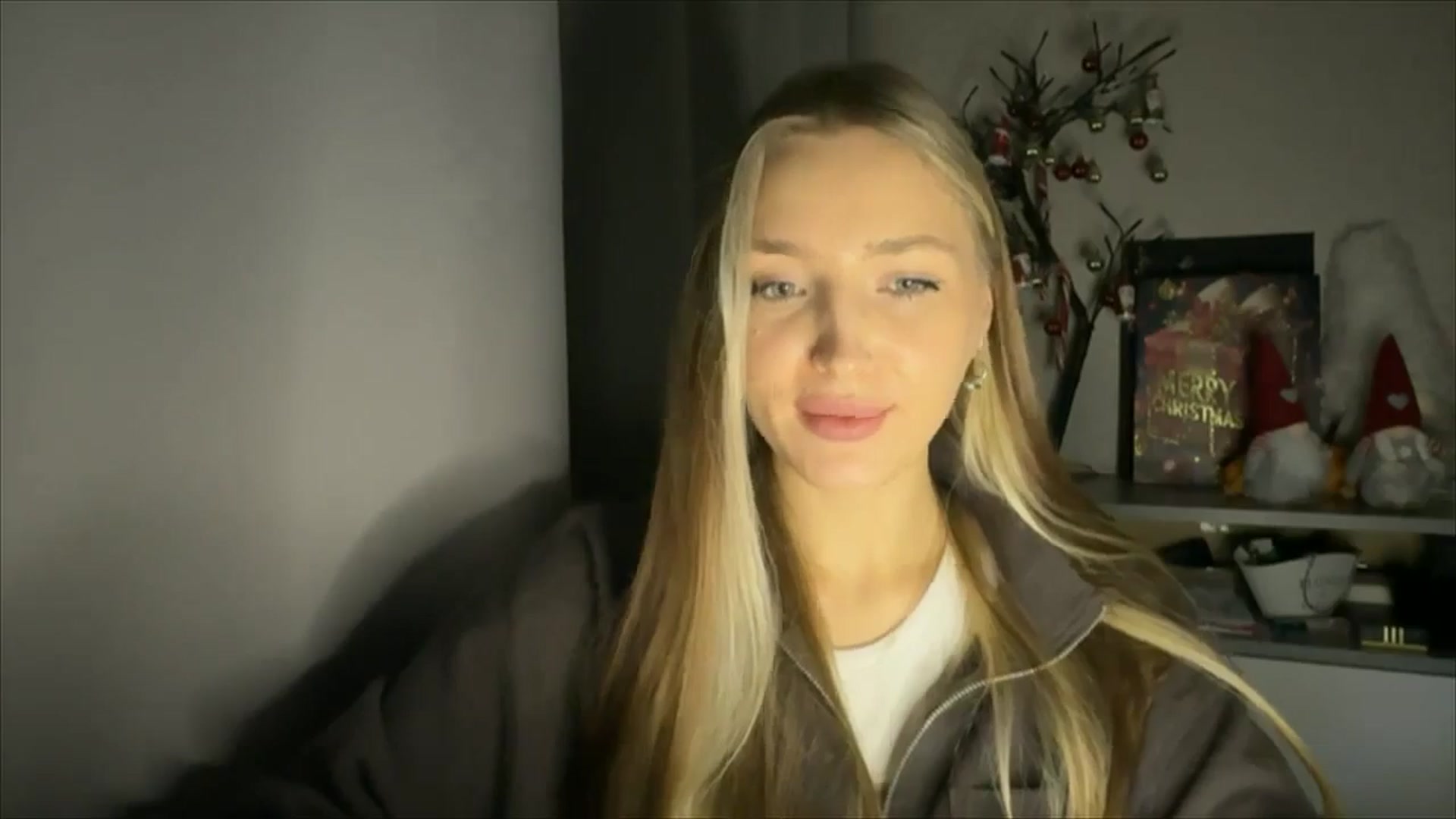 Gallery image thumbnail from My_Diana's myfreecams stream on, 12/06/2024, 15:48 image 2 of 20