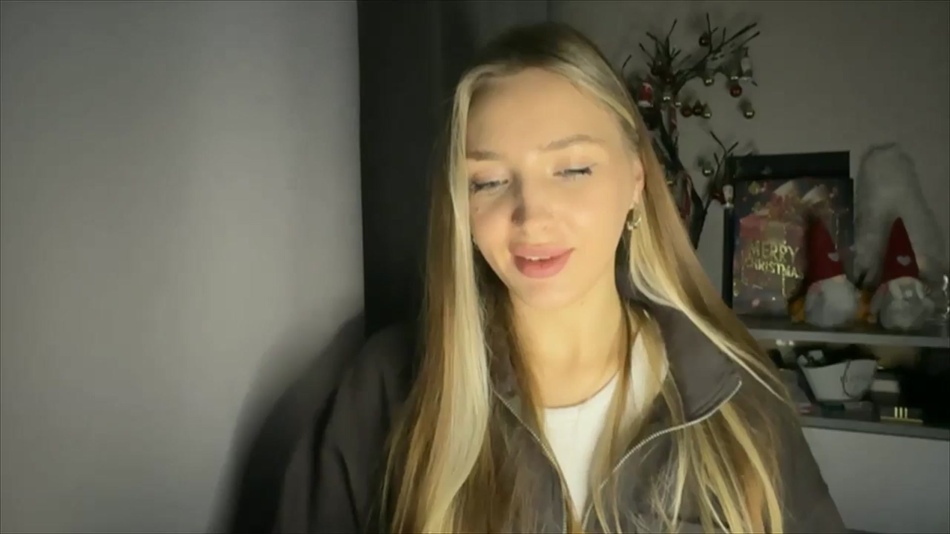 Gallery image thumbnail from My_Diana's myfreecams stream on, 12/06/2024, 15:48 image 7 of 20