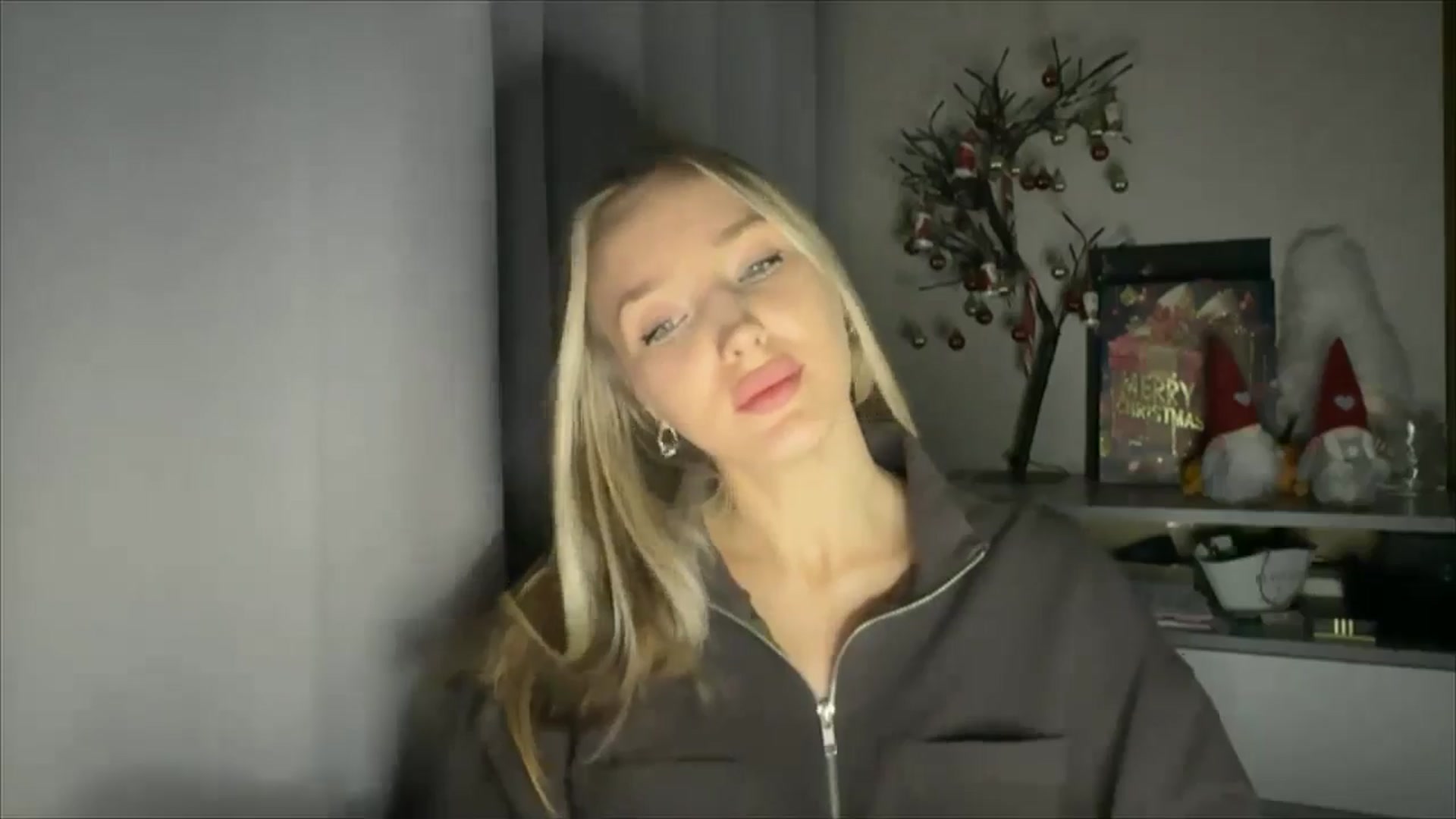 Gallery image thumbnail from My_Diana's myfreecams stream on, 12/06/2024, 16:41 image 12 of 20