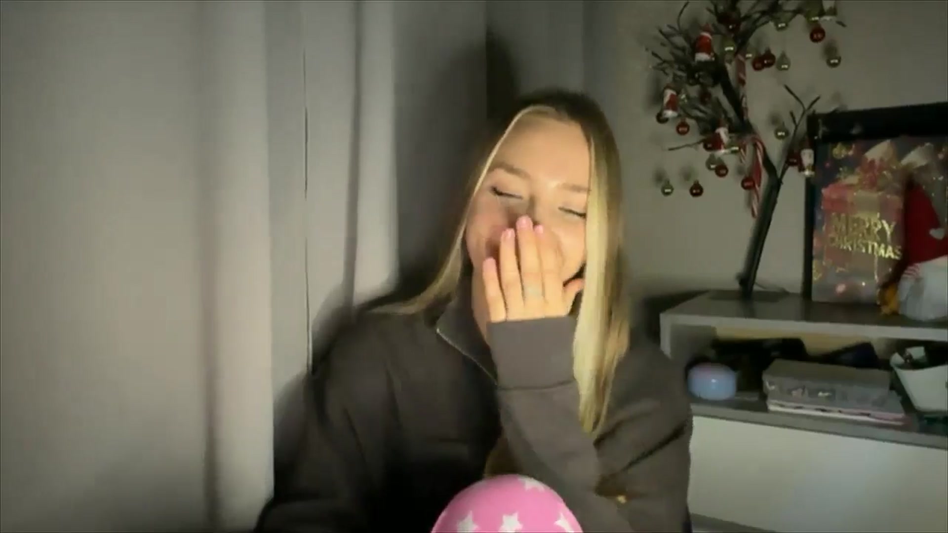 Gallery image thumbnail from My_Diana's myfreecams stream on, 12/06/2024, 16:41 image 20 of 20