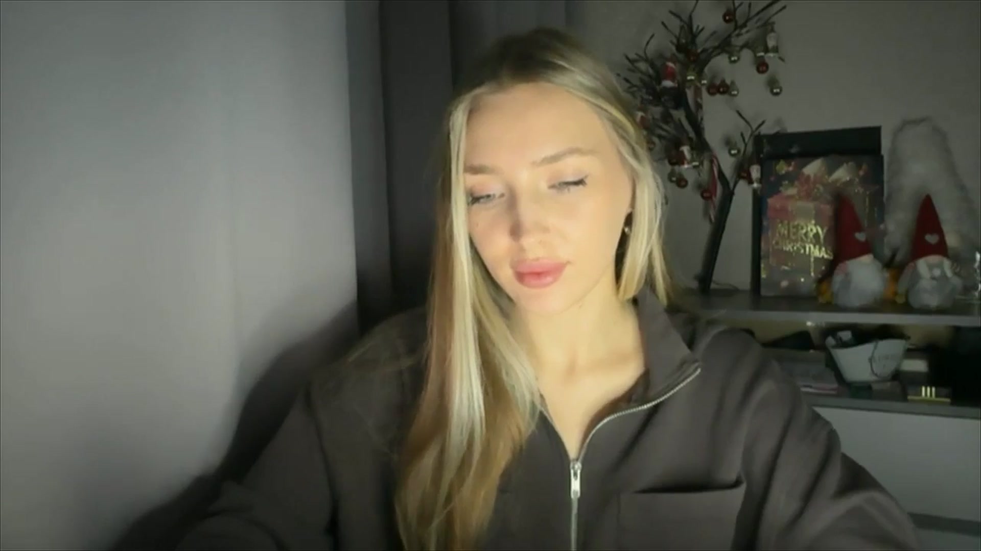 Gallery image thumbnail from My_Diana's myfreecams stream on, 12/06/2024, 16:41 image 15 of 20