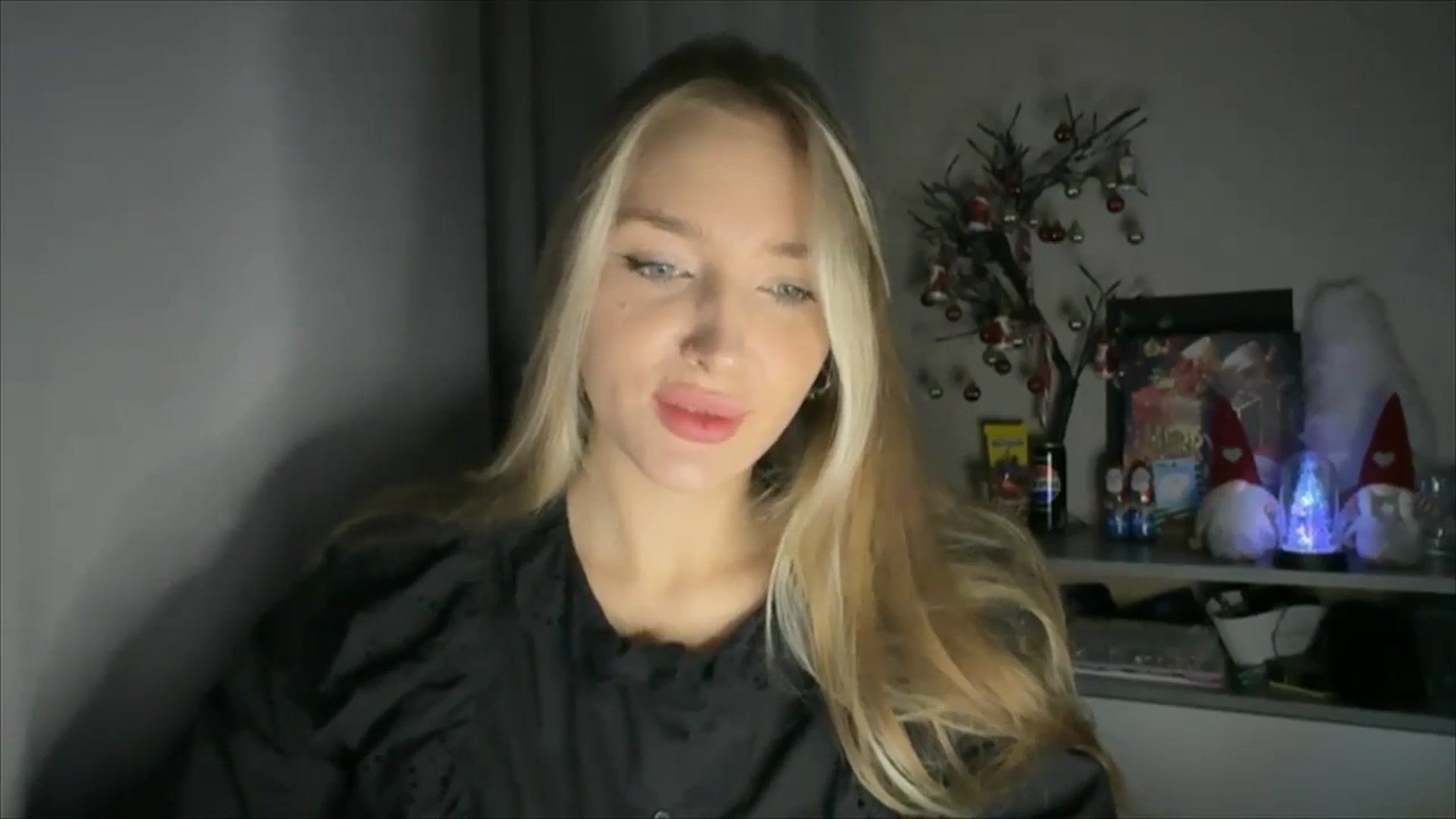 Gallery image thumbnail from My_Diana's myfreecams stream on, 12/07/2024, 16:15 image 3 of 20