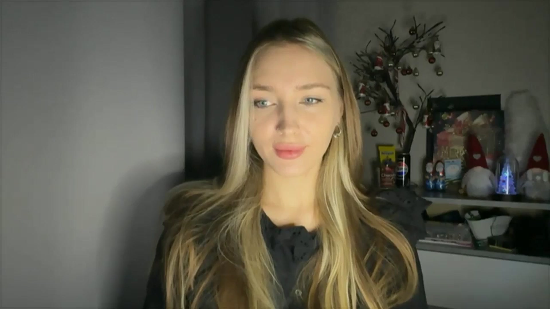 Gallery image thumbnail from My_Diana's myfreecams stream on, 12/07/2024, 16:15 image 14 of 20