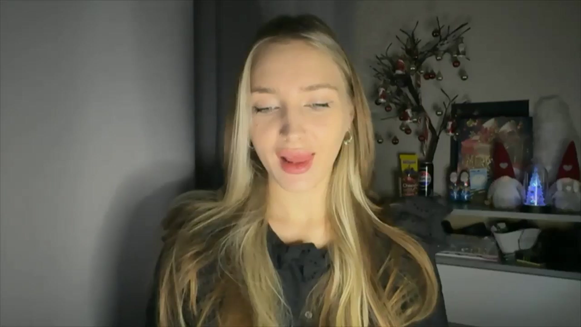 Gallery image thumbnail from My_Diana's myfreecams stream on, 12/07/2024, 16:15 image 13 of 20