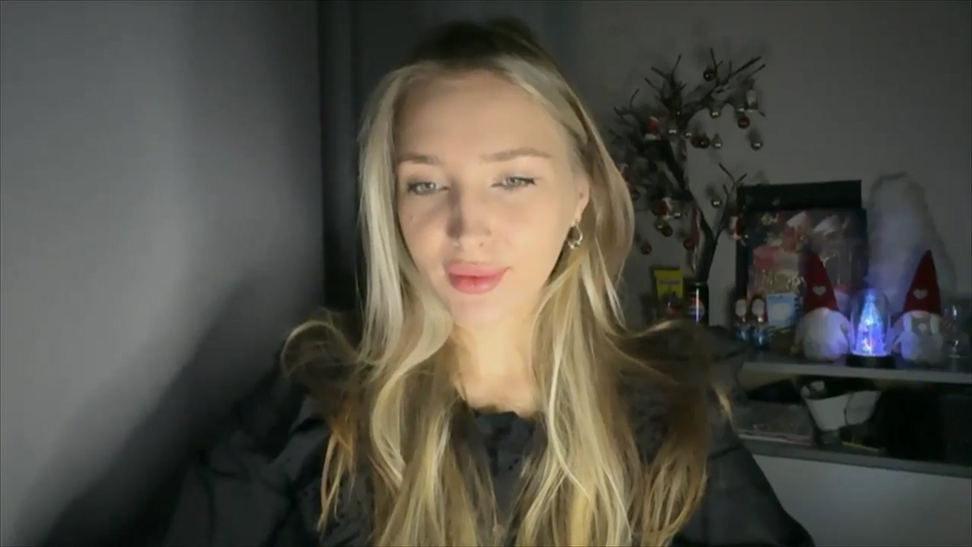Gallery image thumbnail from My_Diana's myfreecams stream on, 12/07/2024, 16:15 image 4 of 20