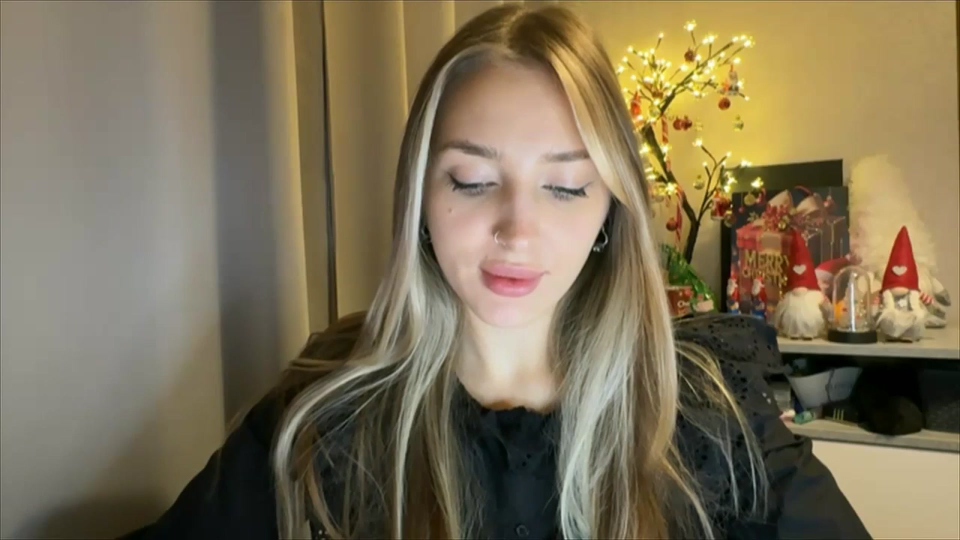 Gallery image thumbnail from My_Diana's myfreecams stream on, 12/07/2024, 22:55 image 16 of 20