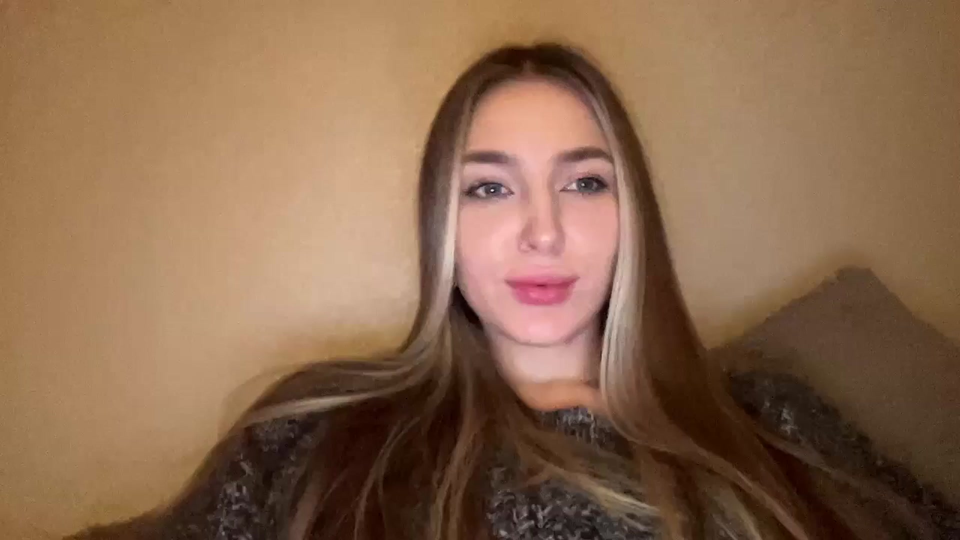 Gallery image thumbnail from My_Diana's myfreecams stream on, 12/09/2024, 24:08 image 17 of 20