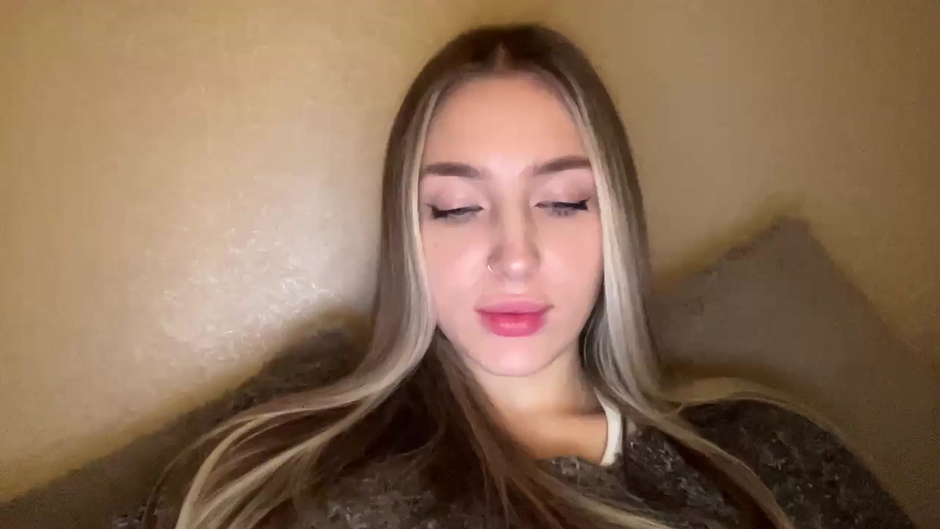 Gallery image thumbnail from My_Diana's myfreecams stream on, 12/09/2024, 24:08 image 9 of 20