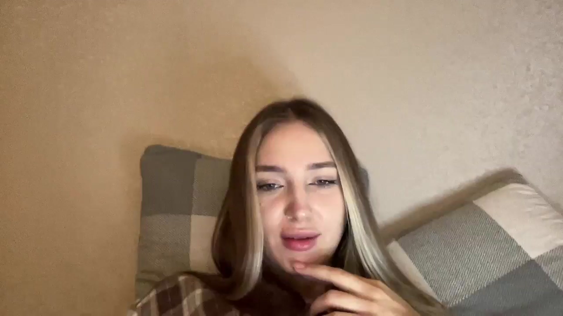Gallery image thumbnail from My_Diana's myfreecams stream on, 12/10/2024, 23:10 image 8 of 20