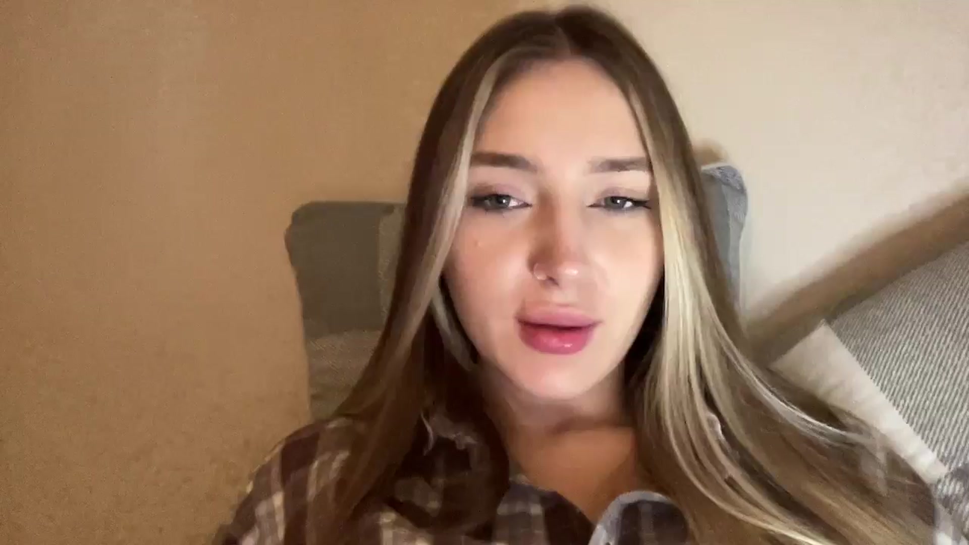 Gallery image thumbnail from My_Diana's myfreecams stream on, 12/10/2024, 23:10 image 4 of 20