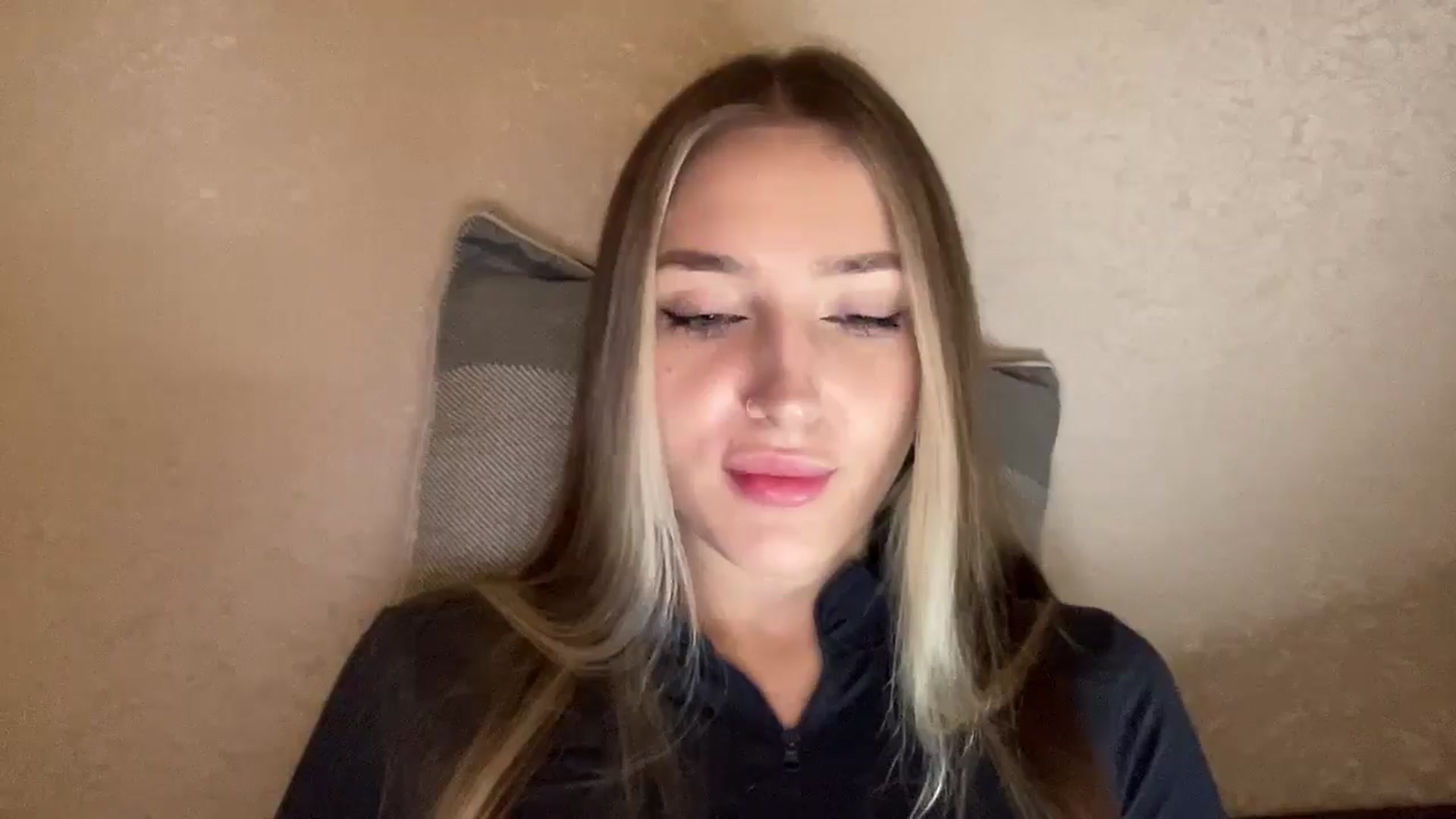 Gallery image thumbnail from My_Diana's myfreecams stream on, 12/11/2024, 15:39 image 17 of 20