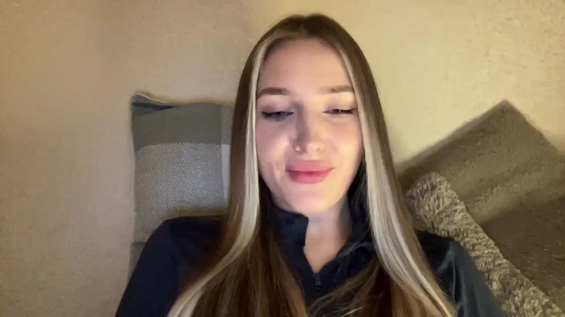 Gallery image thumbnail from My_Diana's myfreecams stream on, 12/11/2024, 22:32 image 4 of 20
