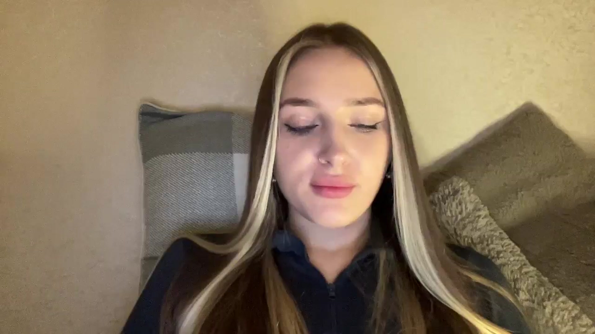 Gallery image thumbnail from My_Diana's myfreecams stream on, 12/11/2024, 22:32 image 9 of 20