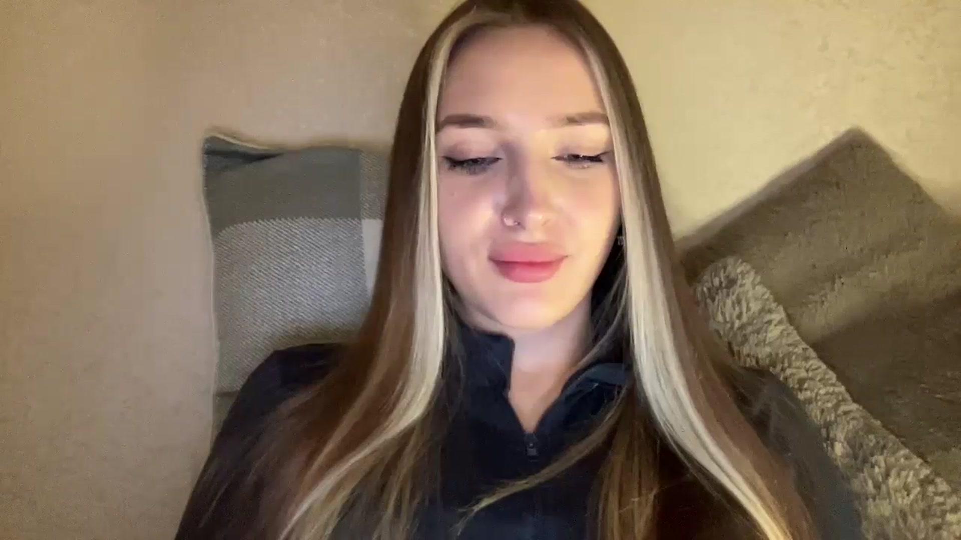 Gallery image thumbnail from My_Diana's myfreecams stream on, 12/11/2024, 22:32 image 2 of 20