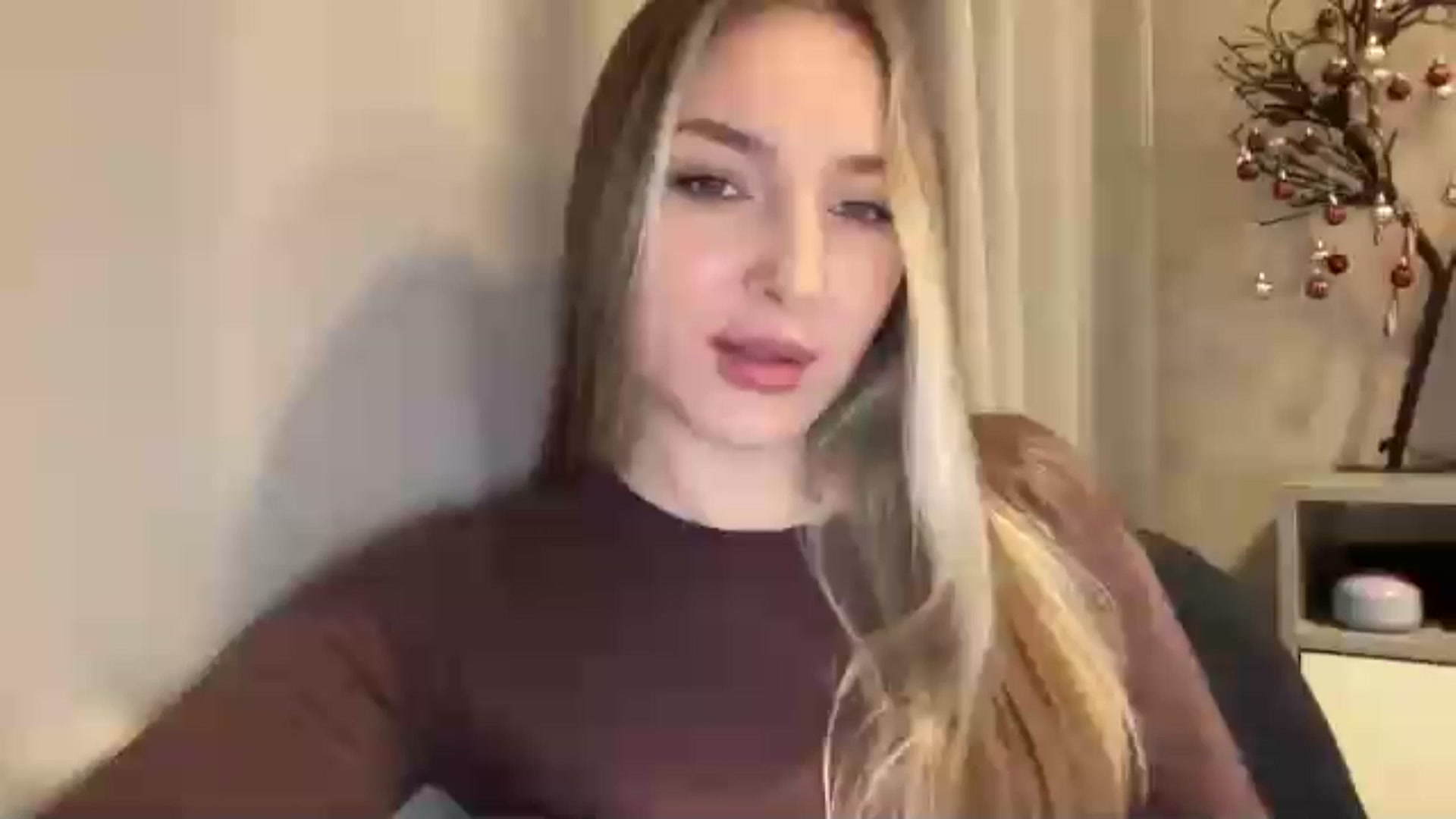 Gallery image thumbnail from My_Diana's myfreecams stream on, 12/13/2024, 14:40 image 11 of 20
