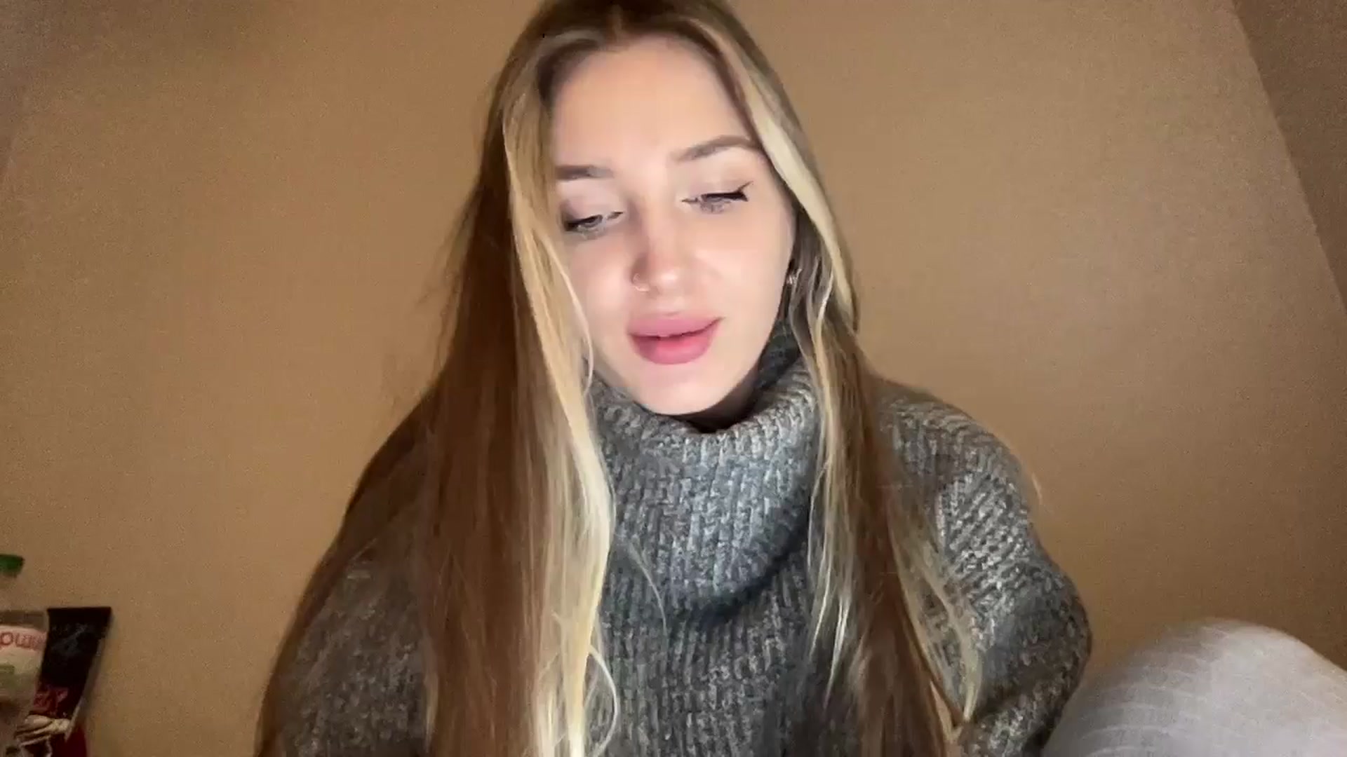 Gallery image thumbnail from My_Diana's myfreecams stream on, 12/14/2024, 16:49 image 17 of 20