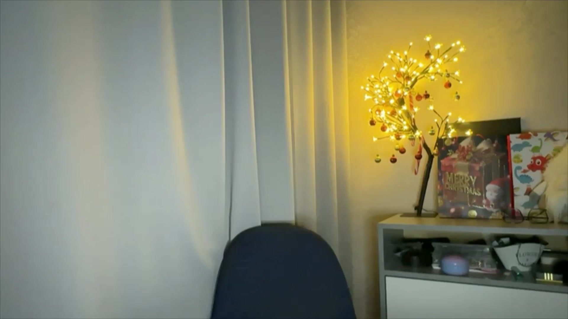 Gallery image thumbnail from My_Diana's myfreecams stream on, 12/14/2024, 22:50 image 12 of 20