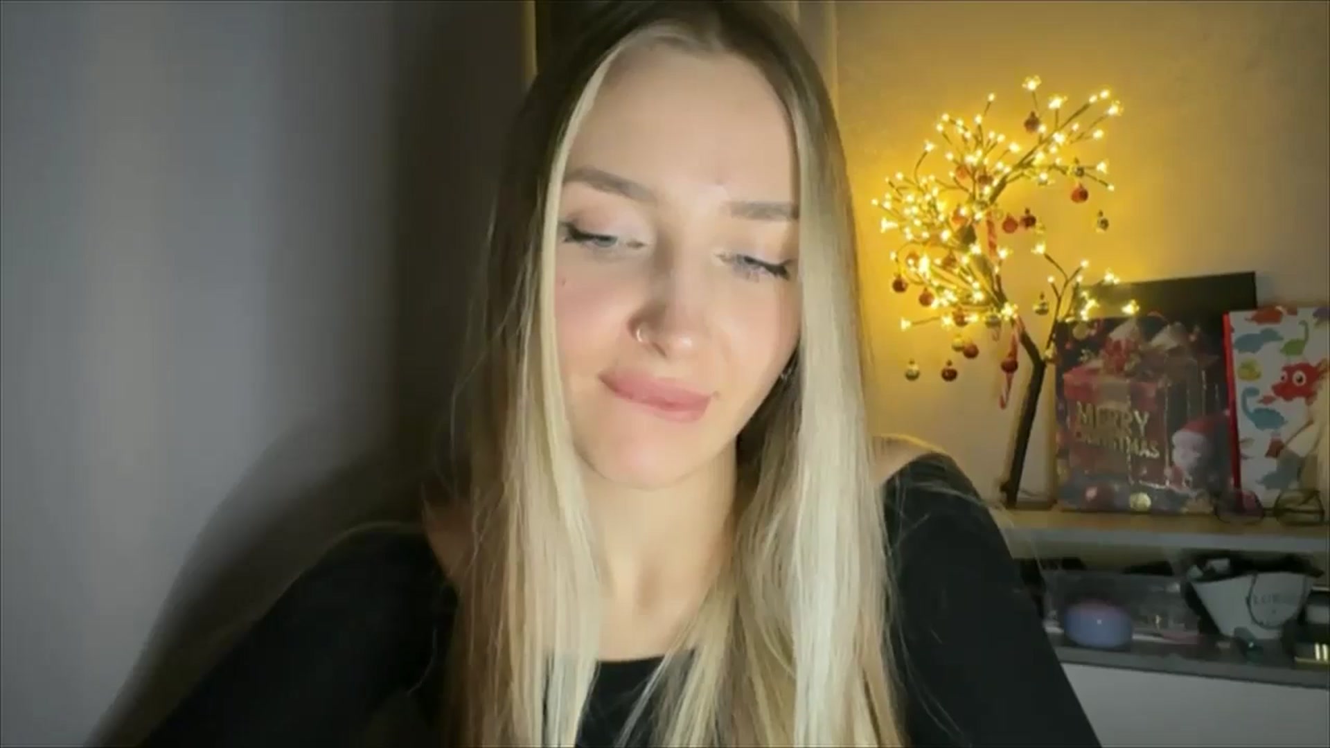 Gallery image thumbnail from My_Diana's myfreecams stream on, 12/14/2024, 22:50 image 15 of 20