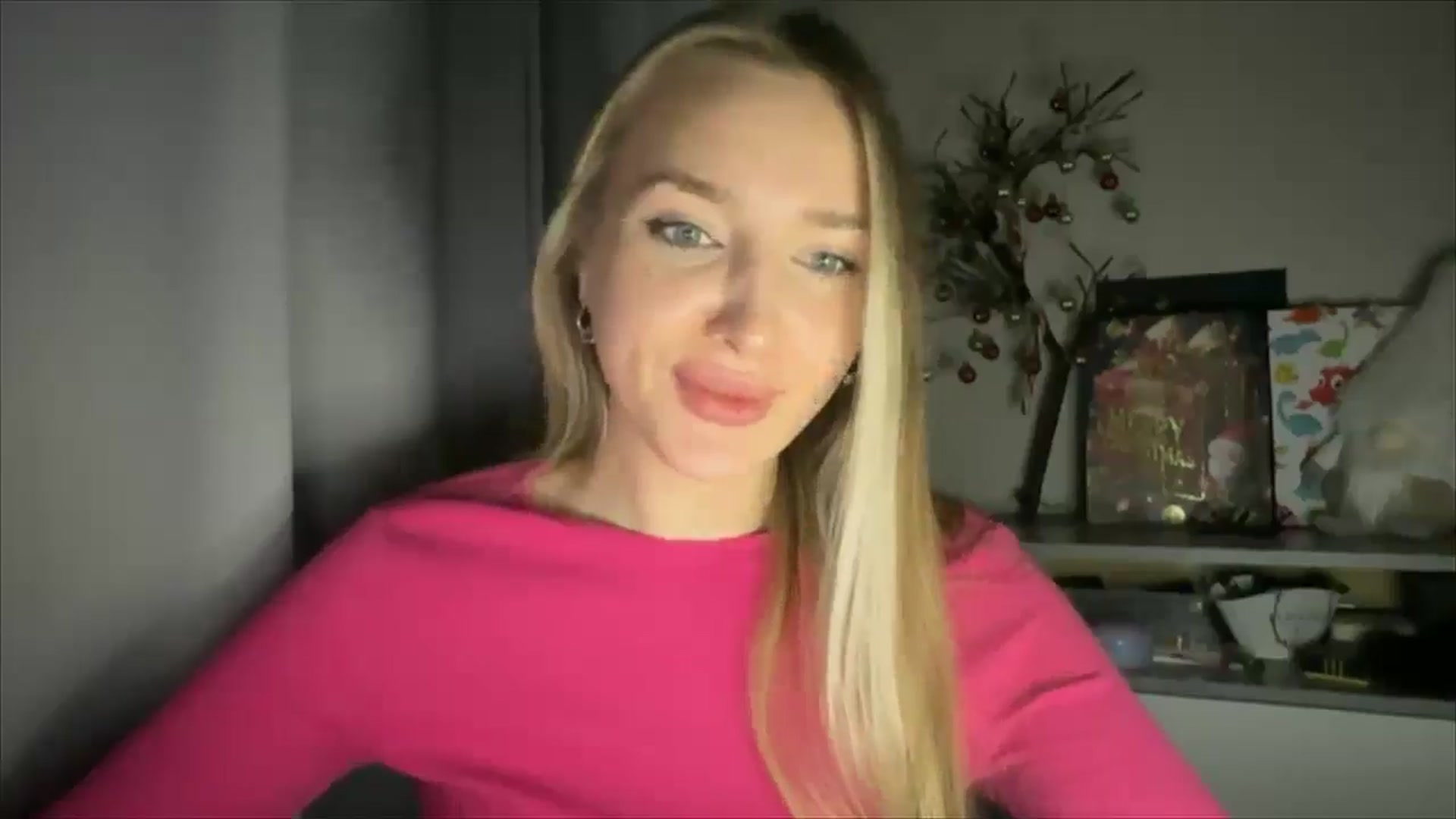 Gallery image thumbnail from My_Diana's myfreecams stream on, 12/15/2024, 23:05 image 15 of 20