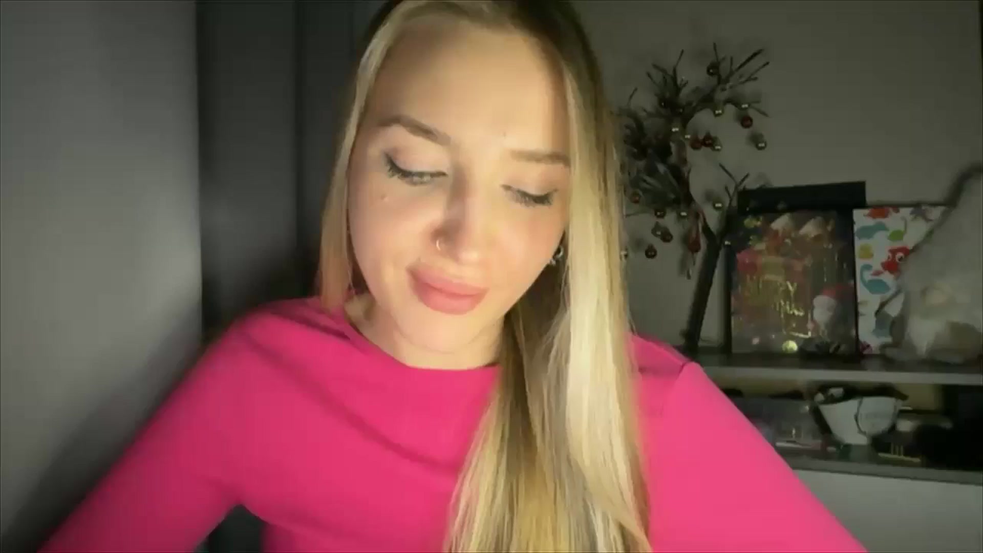 Gallery image thumbnail from My_Diana's myfreecams stream on, 12/15/2024, 23:05 image 8 of 20