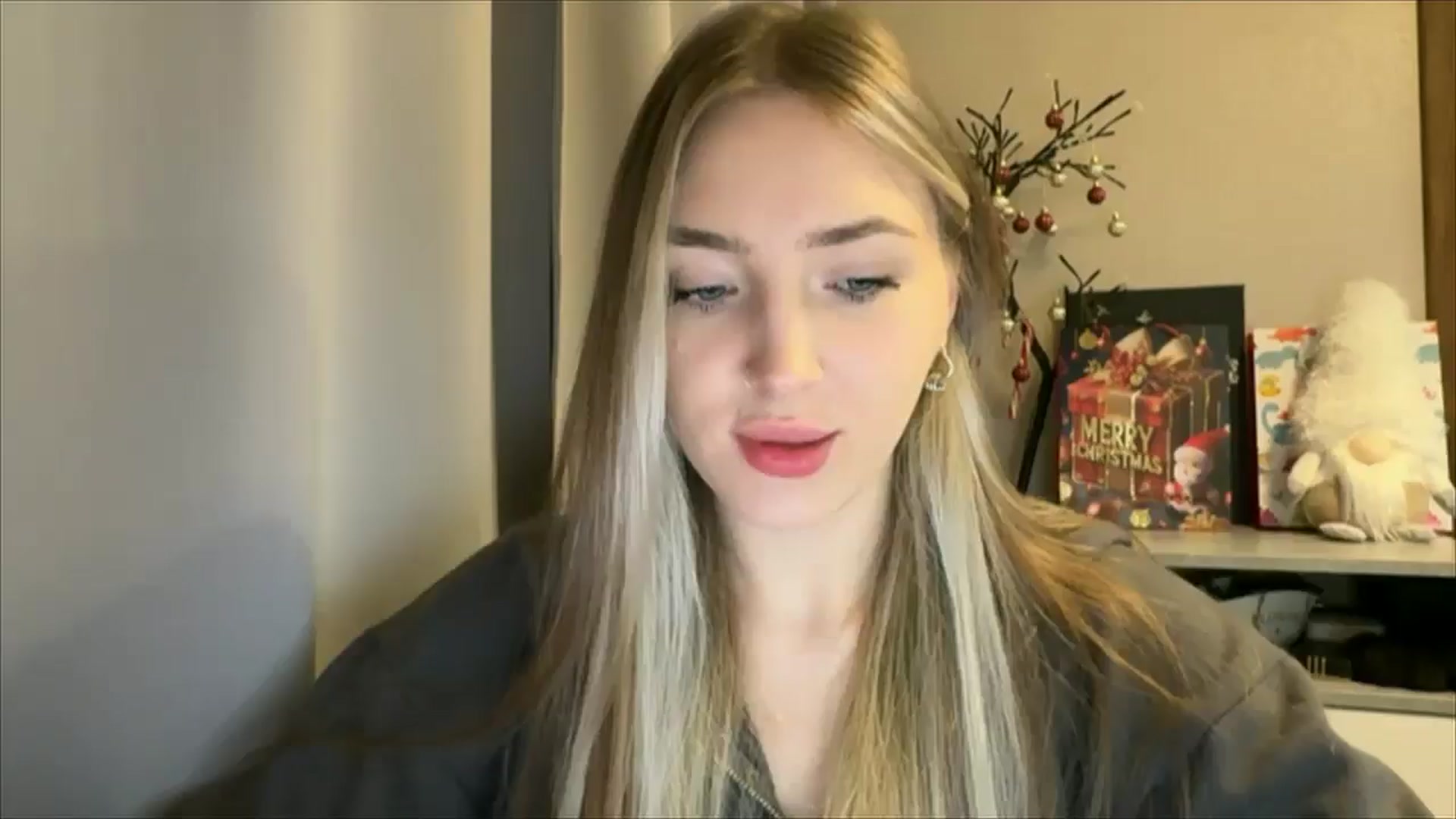Gallery image thumbnail from My_Diana's myfreecams stream on, 12/17/2024, 21:27 image 1 of 20