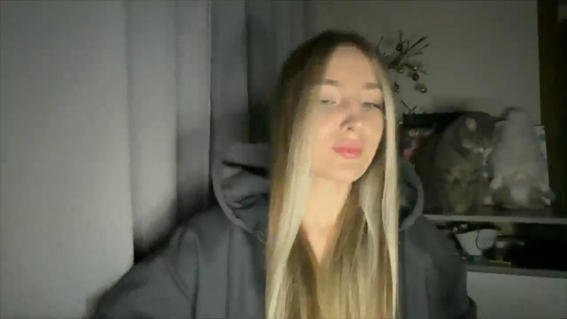 Gallery image thumbnail from My_Diana's myfreecams stream on, 12/17/2024, 21:27 image 12 of 20