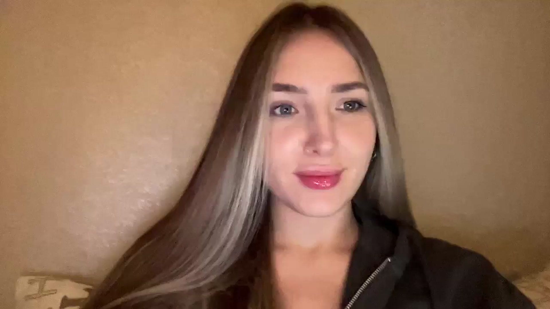 Gallery image thumbnail from My_Diana's myfreecams stream on, 12/17/2024, 23:54 image 1 of 20