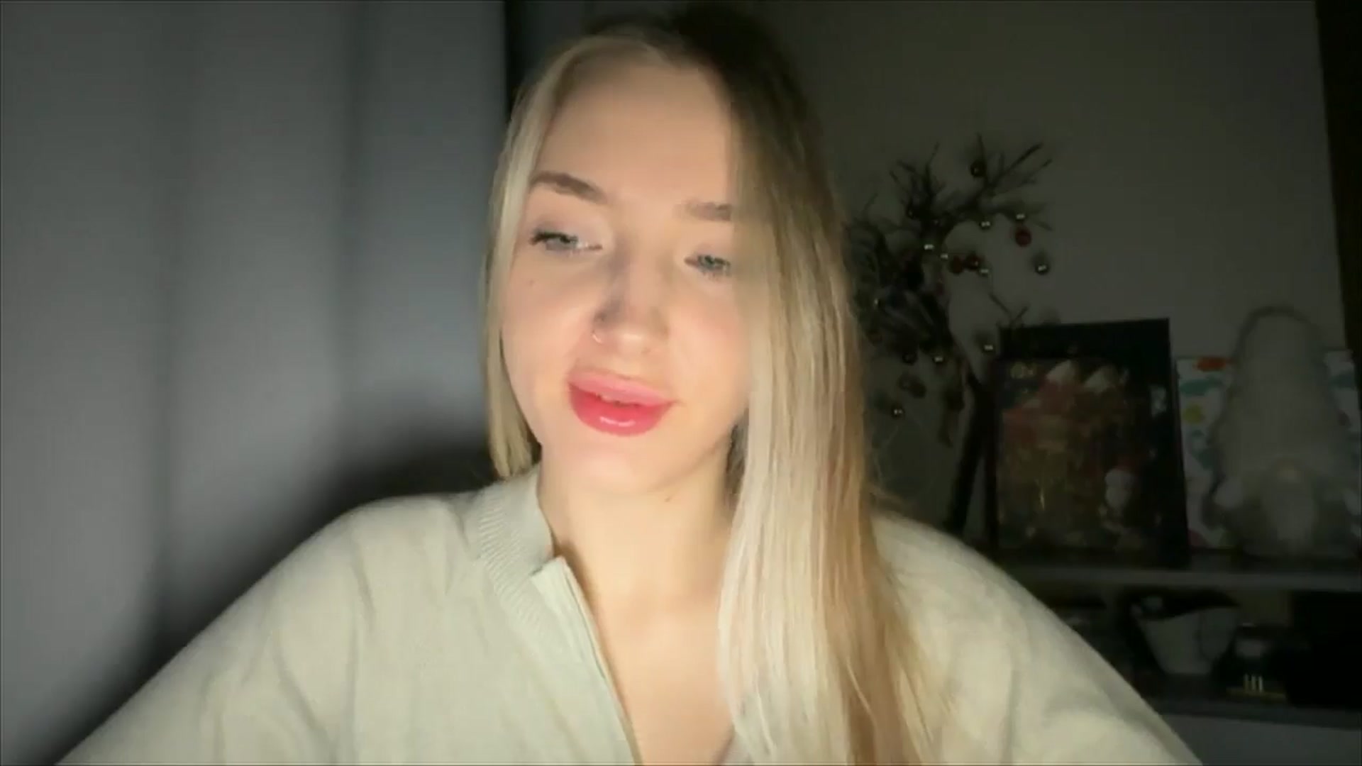 Gallery image thumbnail from My_Diana's myfreecams stream on, 12/18/2024, 15:16 image 7 of 20