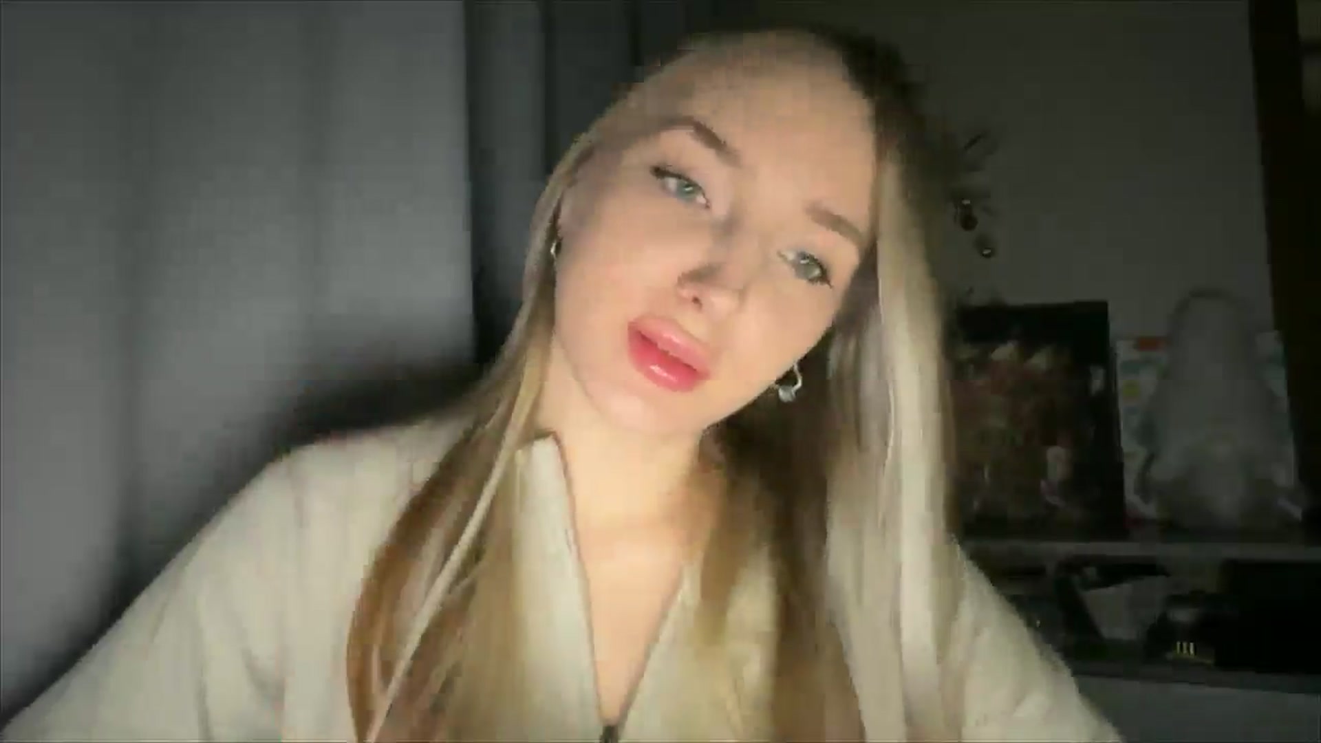 Gallery image thumbnail from My_Diana's myfreecams stream on, 12/18/2024, 15:16 image 11 of 20
