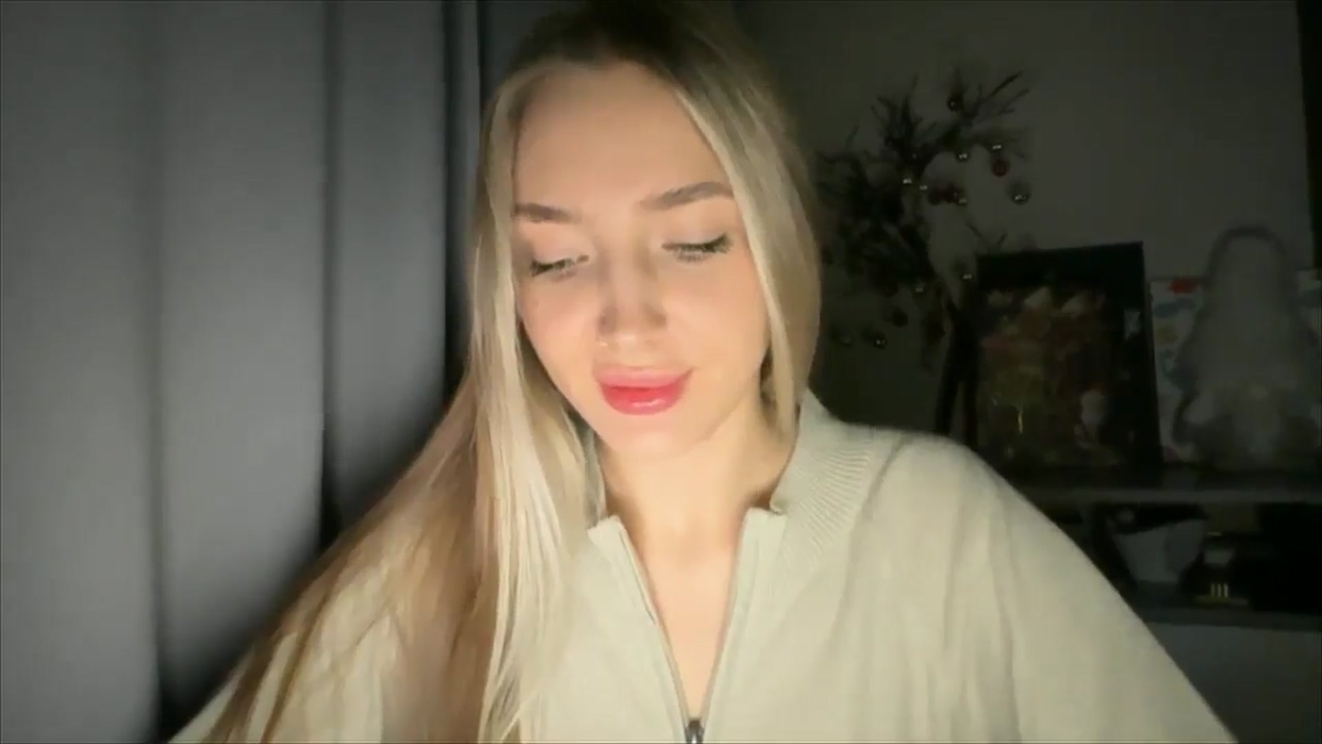 Gallery image thumbnail from My_Diana's myfreecams stream on, 12/18/2024, 15:16 image 20 of 20