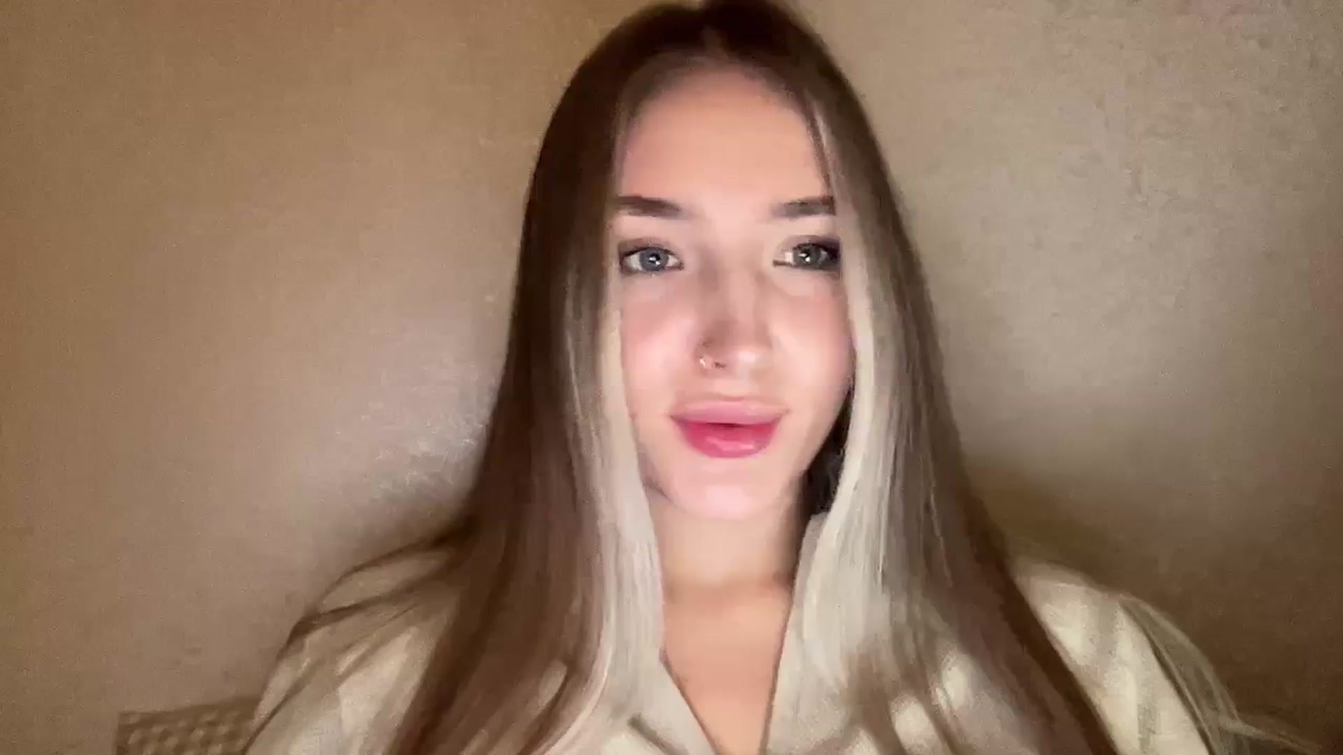 Gallery image thumbnail from My_Diana's myfreecams stream on, 12/18/2024, 16:34 image 8 of 20