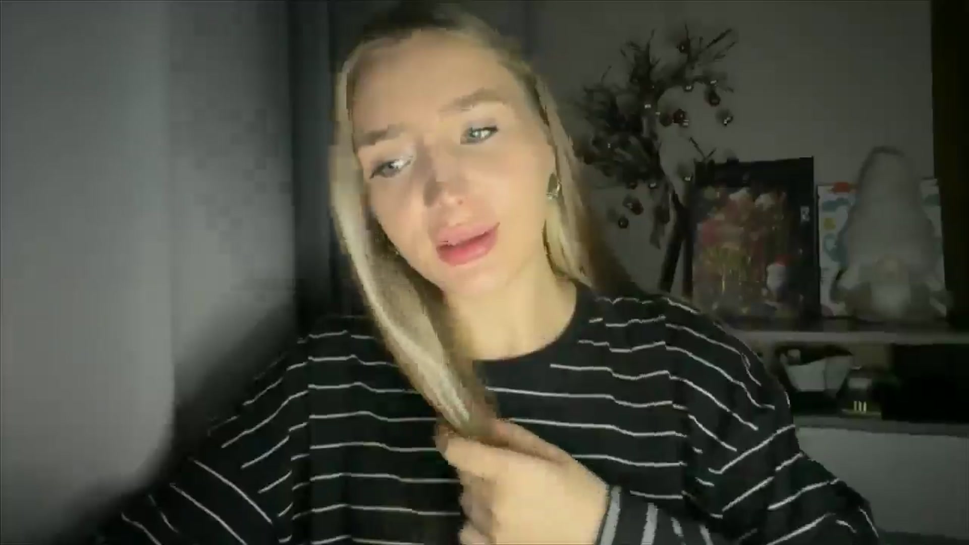 Gallery image thumbnail from My_Diana's myfreecams stream on, 12/19/2024, 14:34 image 17 of 20
