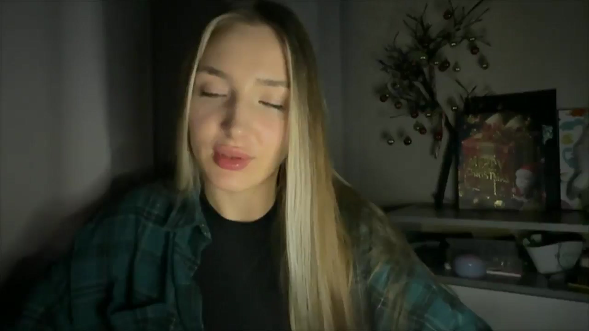 Gallery image thumbnail from My_Diana's myfreecams stream on, 12/19/2024, 22:45 image 8 of 20