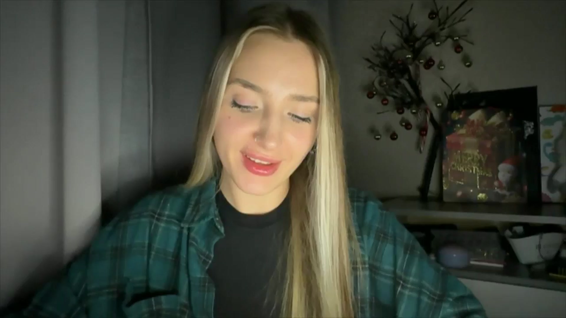 Gallery image thumbnail from My_Diana's myfreecams stream on, 12/19/2024, 22:45 image 2 of 20
