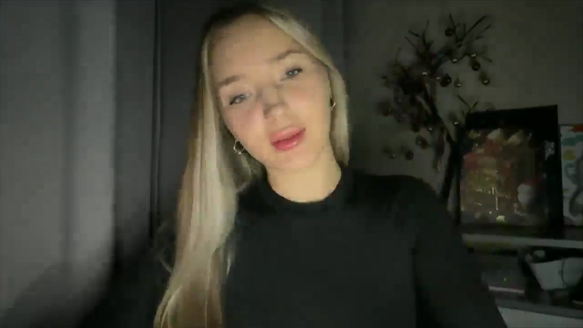 Gallery image thumbnail from My_Diana's myfreecams stream on, 12/19/2024, 22:45 image 11 of 20