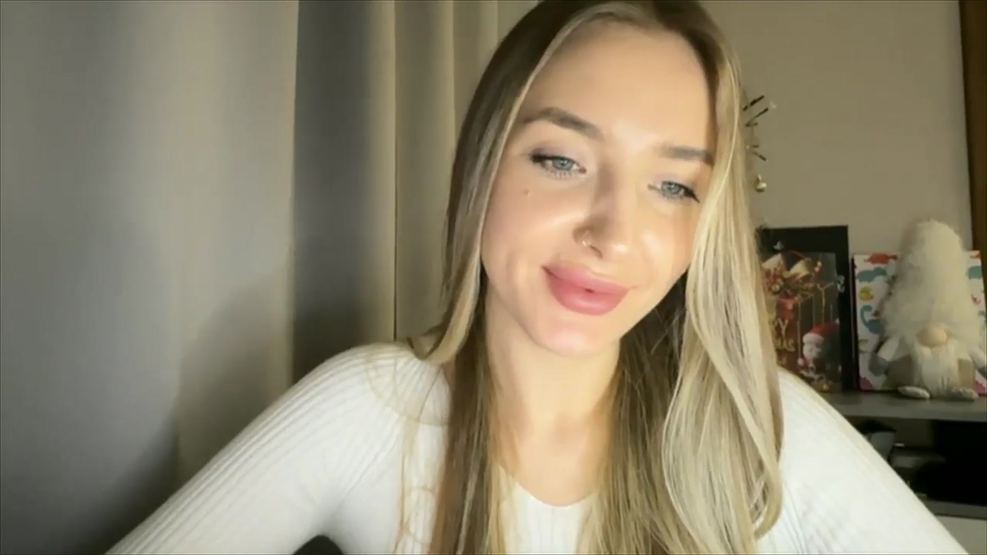 Gallery image thumbnail from My_Diana's myfreecams stream on, 12/20/2024, 16:04 image 14 of 20