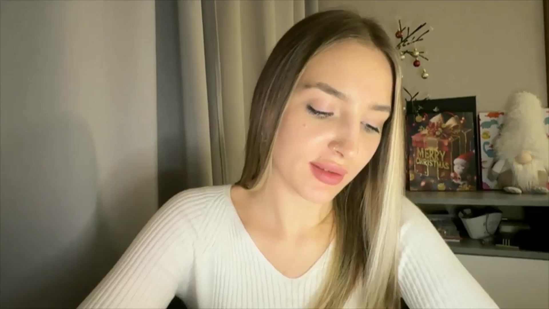 Gallery image thumbnail from My_Diana's myfreecams stream on, 12/20/2024, 23:41 image 5 of 20