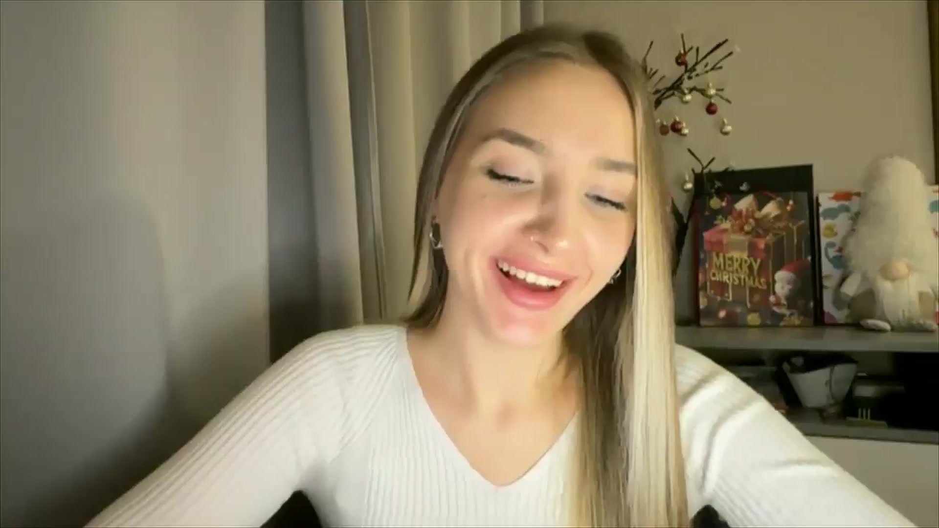 Gallery image thumbnail from My_Diana's myfreecams stream on, 12/20/2024, 23:41 image 11 of 20