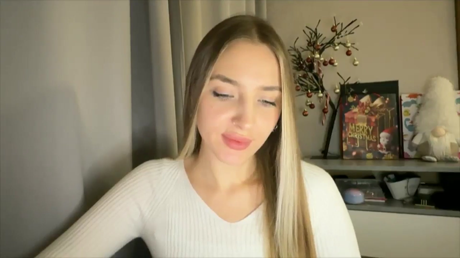 Gallery image thumbnail from My_Diana's myfreecams stream on, 12/20/2024, 23:41 image 9 of 20