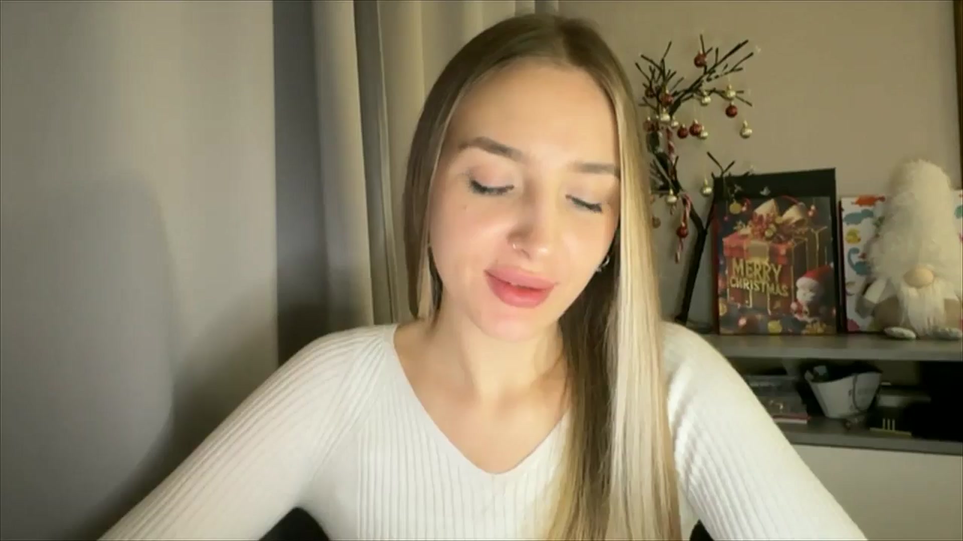 Gallery image thumbnail from My_Diana's myfreecams stream on, 12/20/2024, 23:41 image 4 of 20