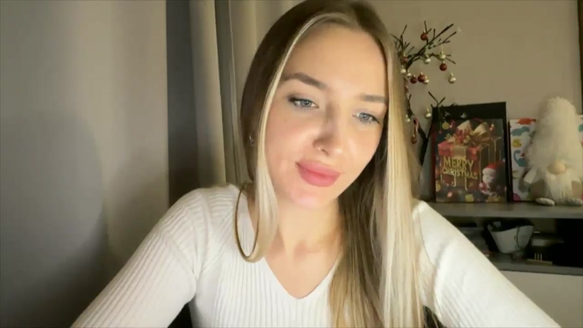 Gallery image thumbnail from My_Diana's myfreecams stream on, 12/20/2024, 23:41 image 19 of 20