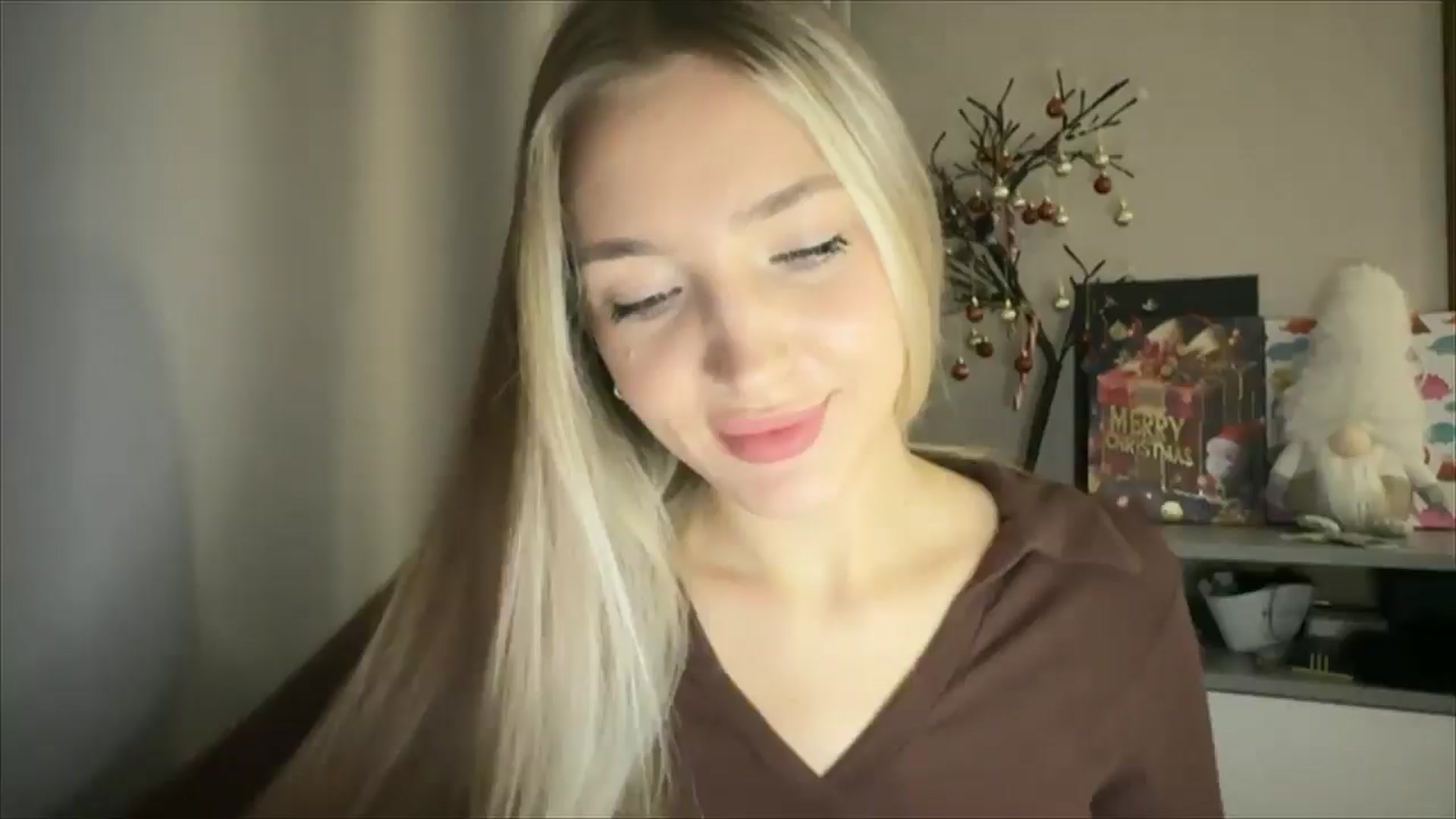 Gallery image thumbnail from My_Diana's myfreecams stream on, 12/21/2024, 16:22 image 17 of 20